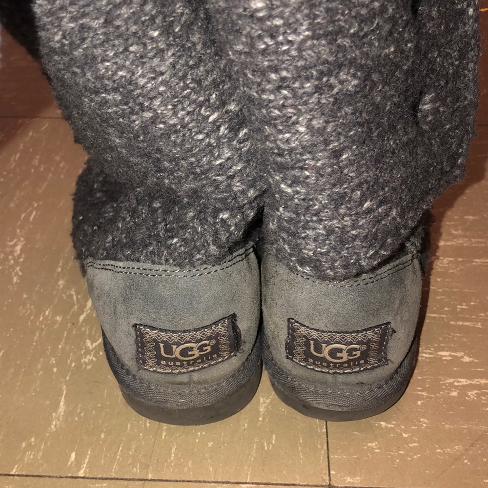 gray ugg boots